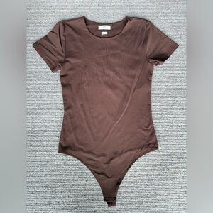 Aritzia Babaton Contour Bodysuit Chocolate Brown Short Sleeve Bodysuit